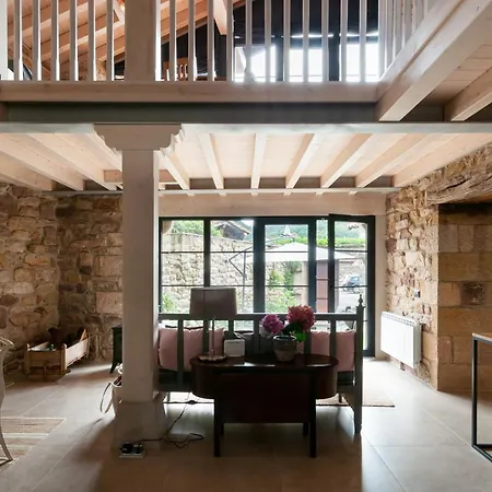 La Casa De Piedra * Herrera de Ibio