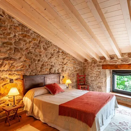 펜션 La Casa De Piedra Herrera de Ibio