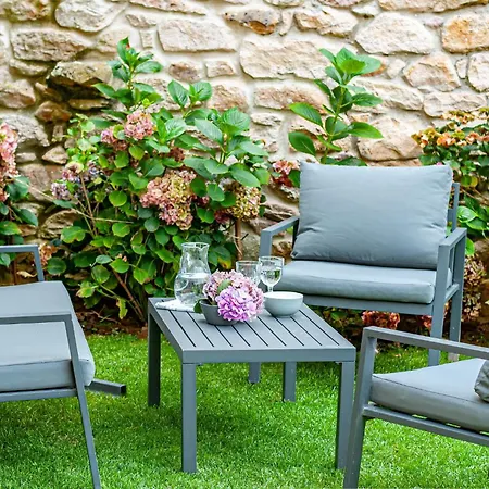 La Casa De Piedra * Herrera de Ibio