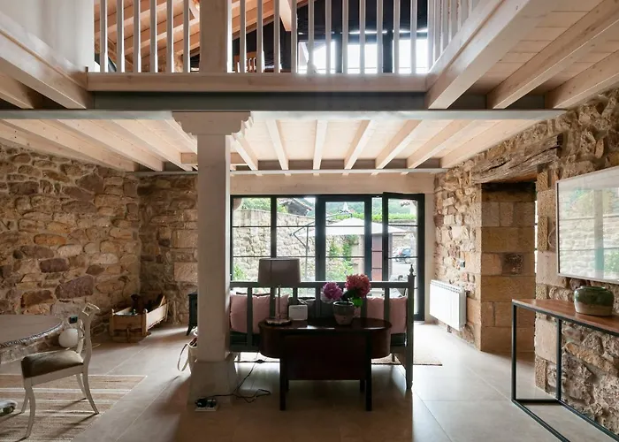 La Casa De Piedra * Herrera de Ibio