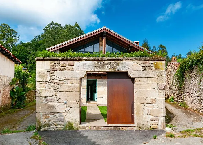 La Casa De Piedra * Herrera de Ibio