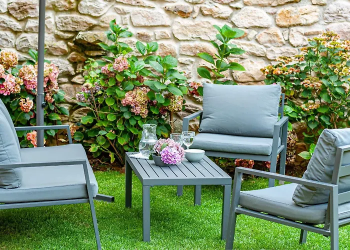 La Casa De Piedra * Herrera de Ibio